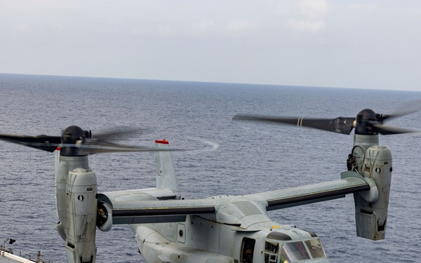 MRF-D 25.3: VMM-363’s MV-22B Ospreys conduct flight ops aboard the USS Miguel Keith