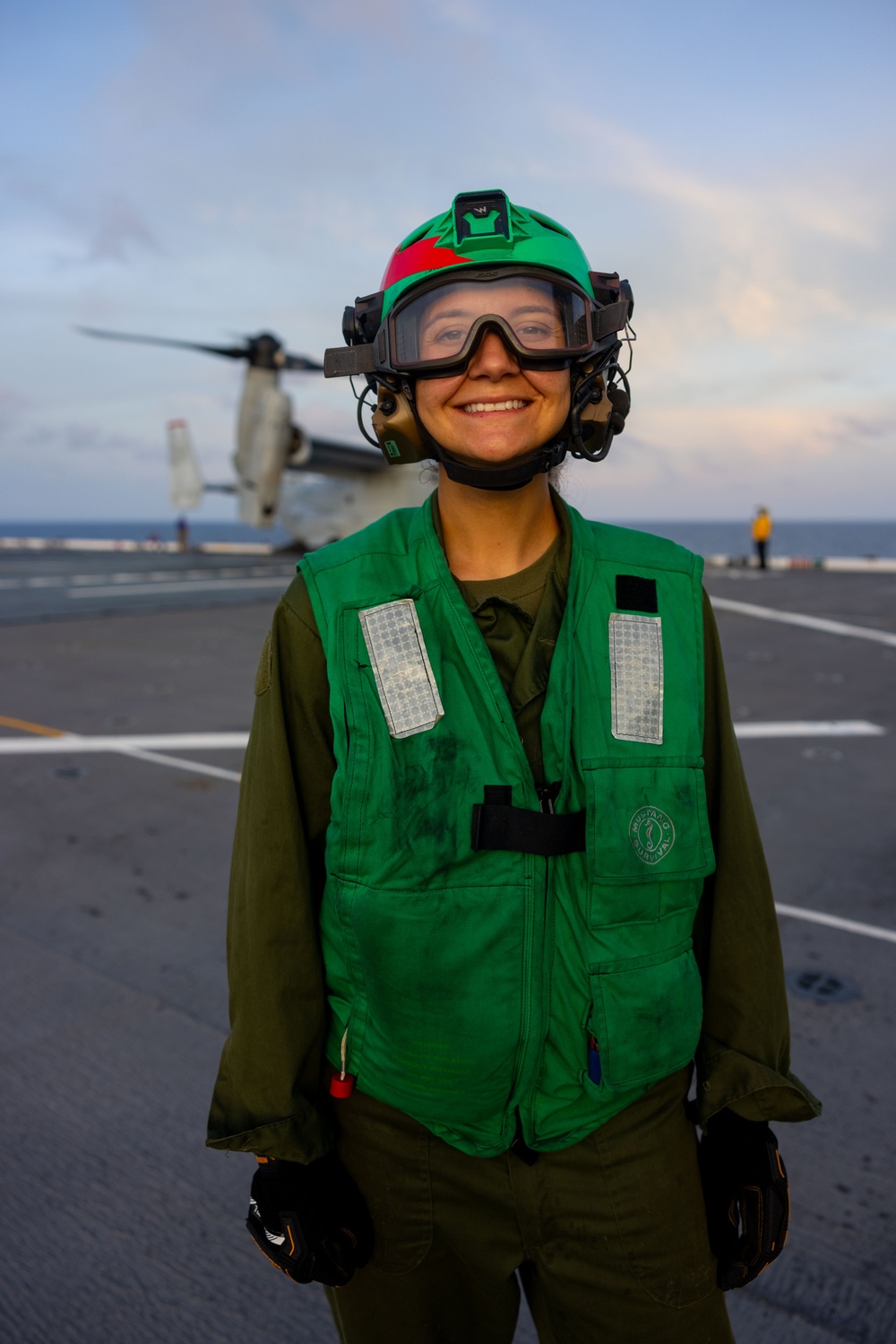 MRF-D 25.3: VMM-363 MV-22Bs conduct night flight ops aboard the USS Miguel Keith
