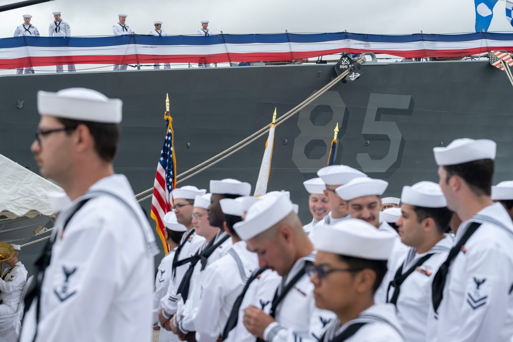 USS McCampbell (DDG 85) Conducts Change of Command Ceremony at CFAY