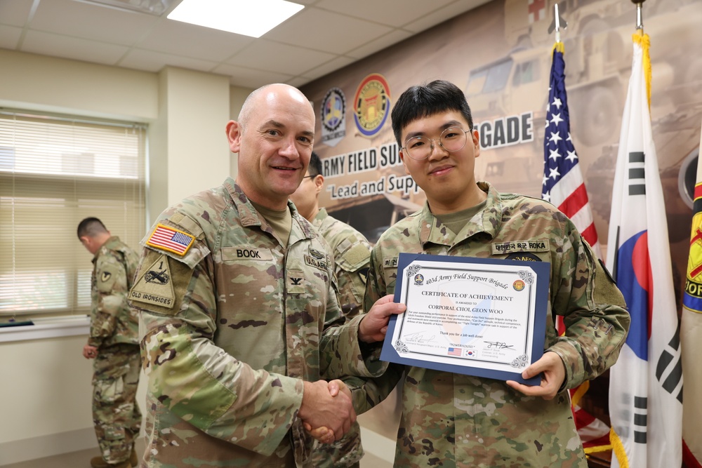 403rd AFSB conducted an awards ceremony recognizing long-term service members and others