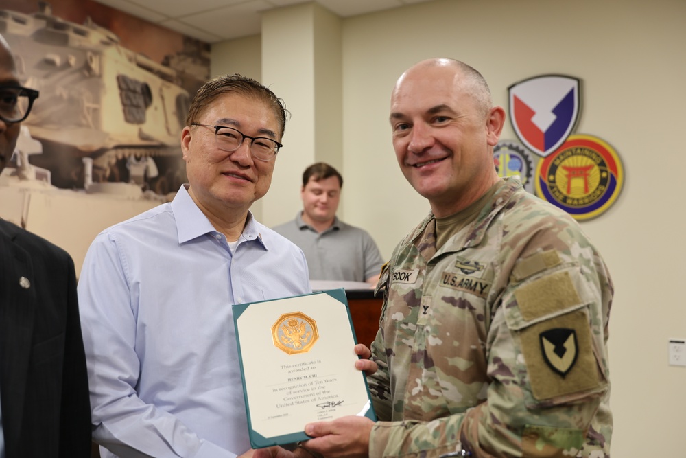 403rd AFSB conducted an awards ceremony recognizing long-term service members and others