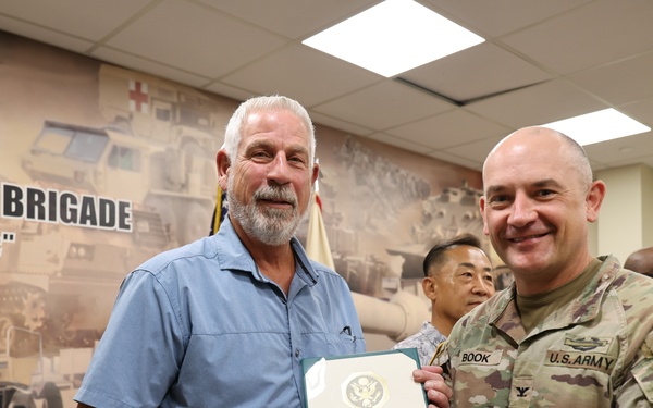 403rd AFSB conducted an awards ceremony recognizing long-term service members and others