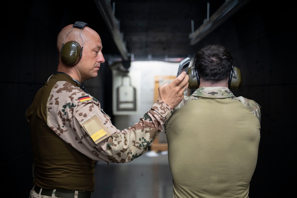 US service members participate in German Armed Forces Proficiency Badge course