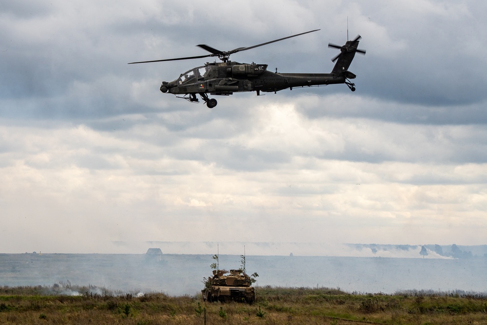 Polish, U.S. and Dutch forces demonstrate combined arms capabilities during Iron Defender-25