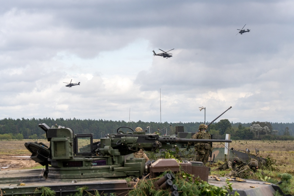 Polish, U.S. and Dutch forces demonstrate combined arms capabilities during Iron Defender-25