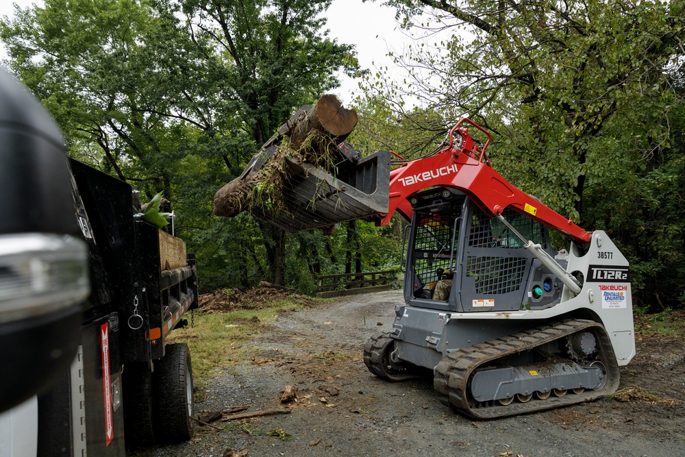 D.C. Guard Joins Park Service to Restore Fletcher's Cove