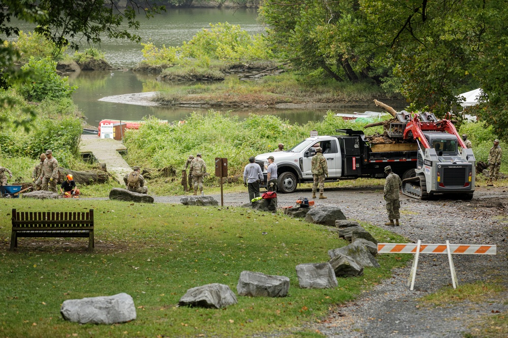D.C. Guard Joins Park Service to Restore Fletcher's Cove