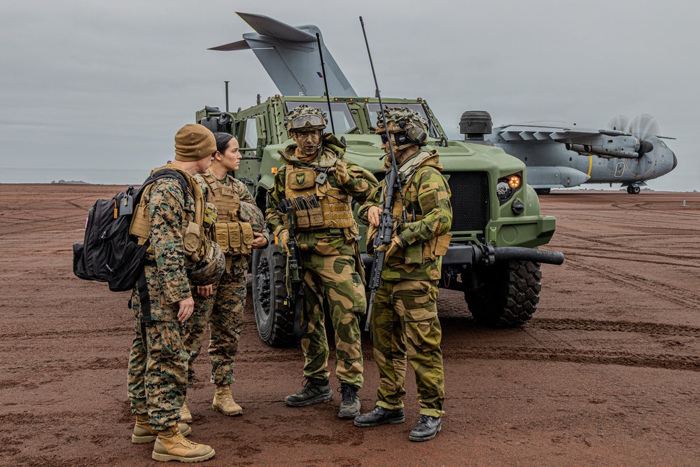 Arctic Agility | U.K, U.S, and Norway conduct air support mission on remote arctic islands