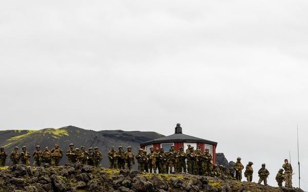 Arctic Agility | U.K, U.S, and Norway conduct air support mission on remote arctic islands