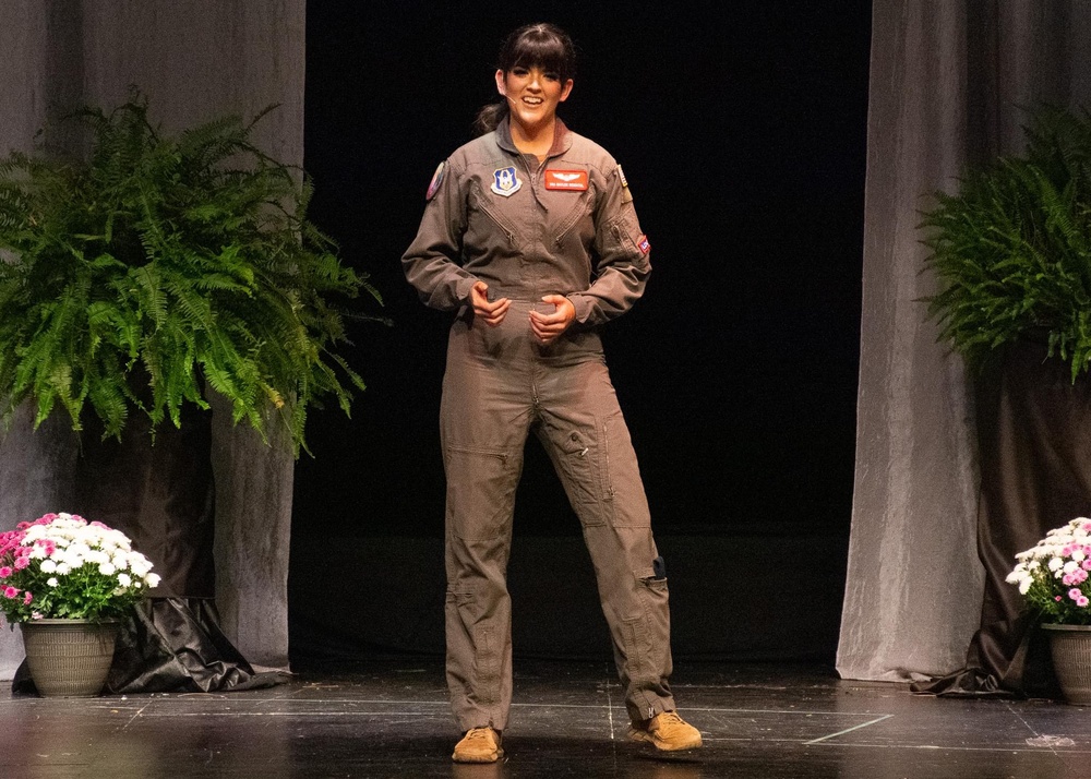 Flying Jennies loadmaster to compete for Miss Mississippi