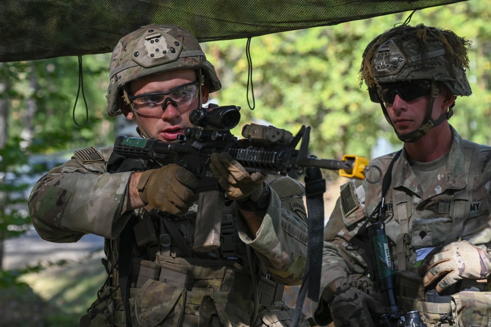 Sky Soldiers Sharpen Lethality And Expertise During Expert Badge Testing In Germany