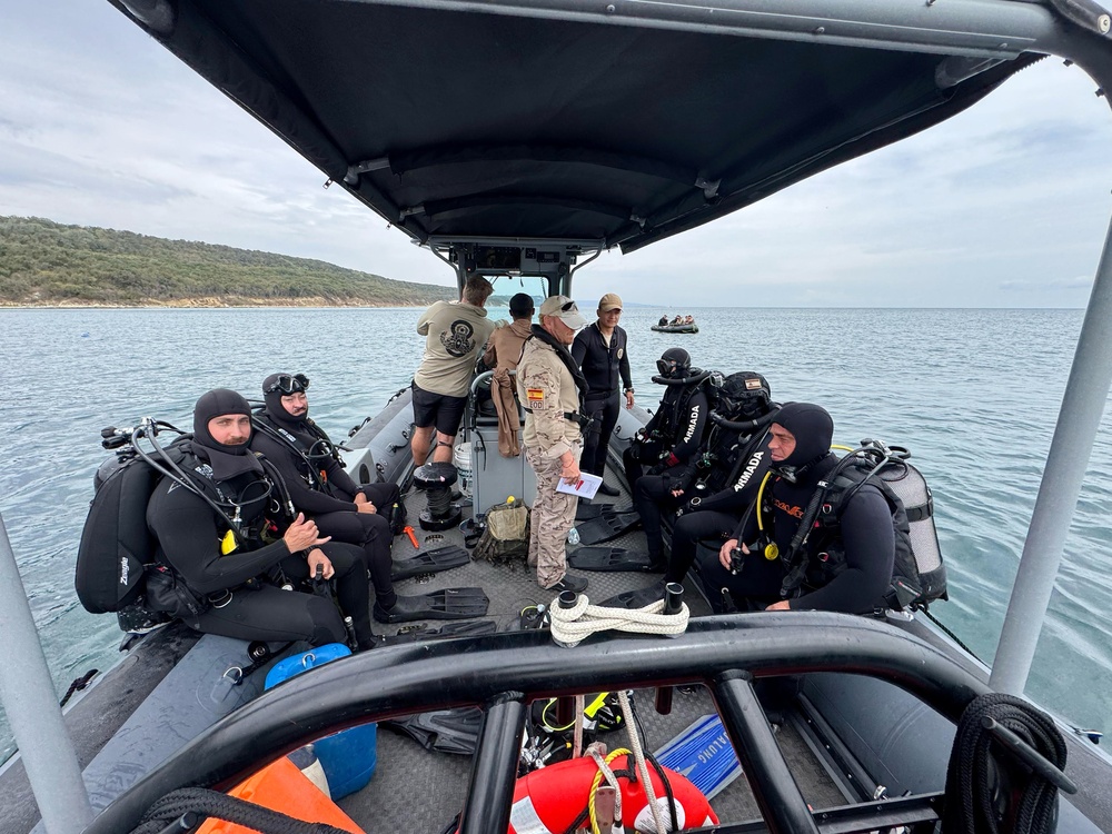 EODMU 8 Participates in Triton 25