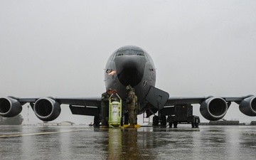 The 100th ARW conducts the first simulated refueling of RAF P-8 Poseidon