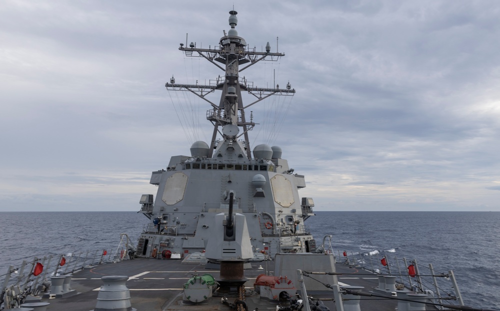 USS Dewey begins bilateral training with HMAS Ballarat