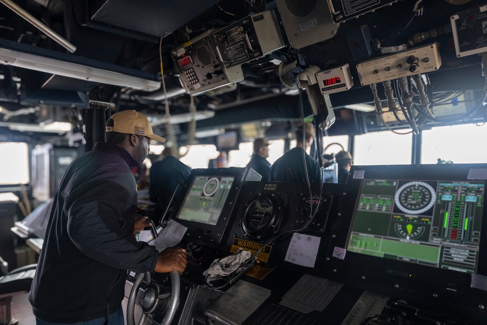 USS Dewey begins bilateral training with HMAS Ballarat