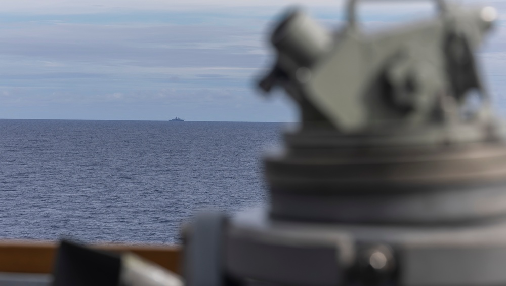 USS Dewey begins bilateral training with HMAS Ballarat