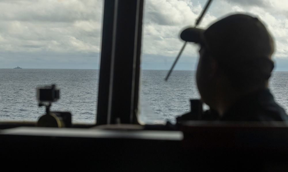 USS Dewey begins bilateral training with HMAS Ballarat