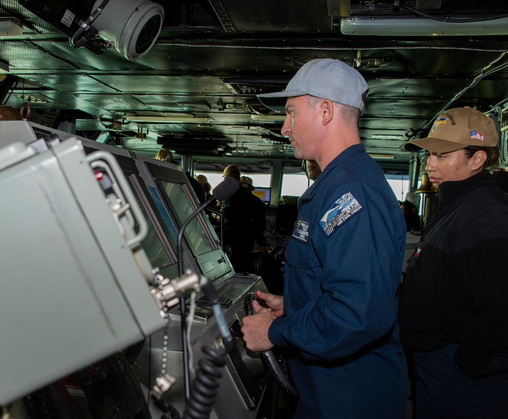 USS Carl Vinson returns to homeport
