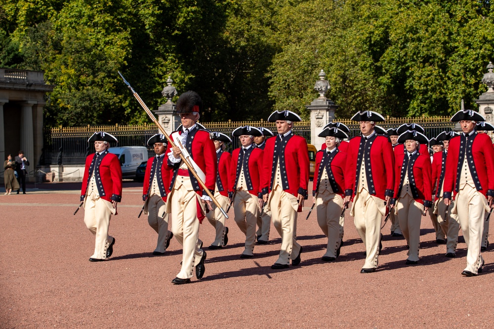 Fife and Drum Corps performs at Buckingham Palace Changing of the Guard
