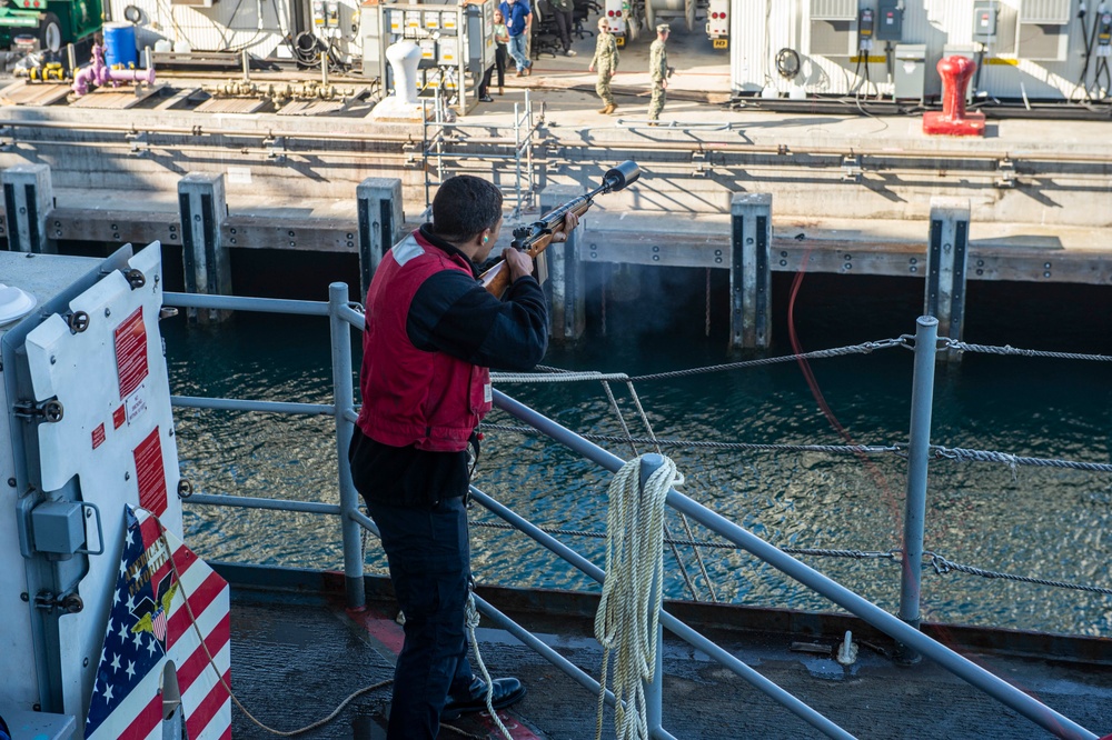 USS Carl Vinson returns to homeport