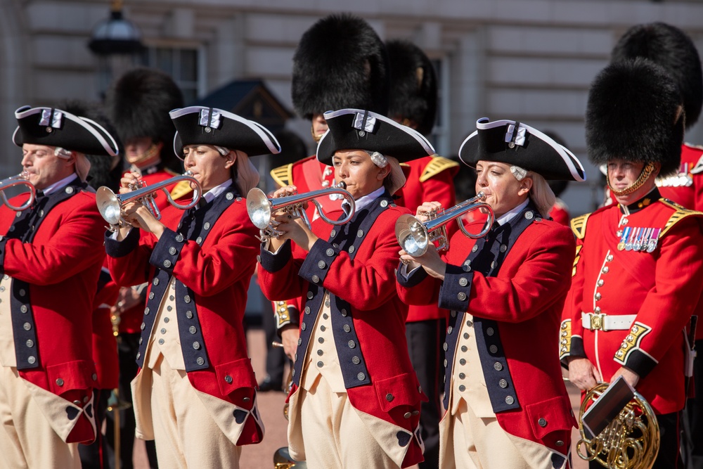 Fife and Drum Corps performs at Buckingham Palace Changing of the Guard