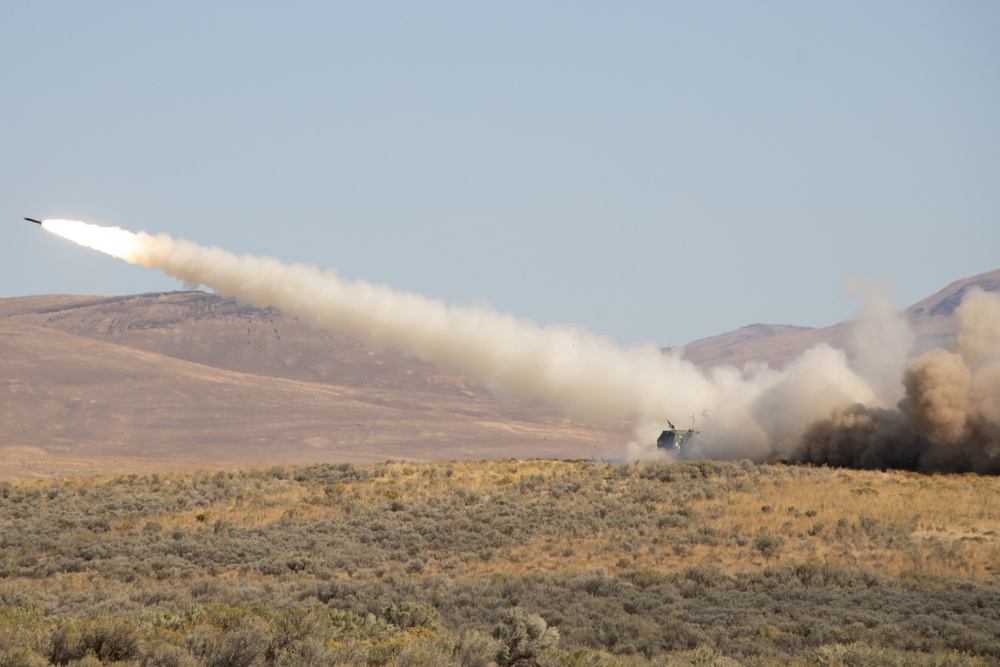 1st Bn., 11th Marines load HIMARS onto U.S. Airforce C-17 Globemaster III