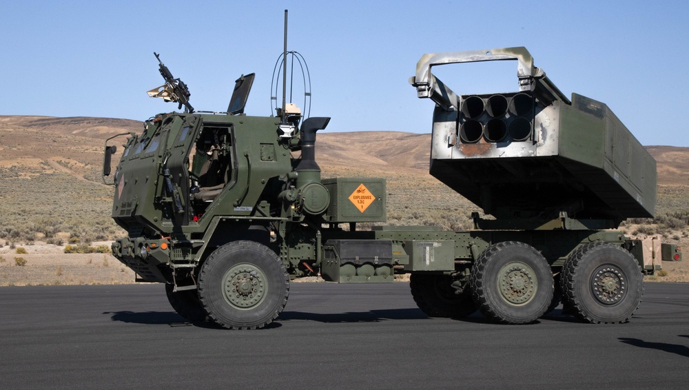 1st Bn., 11th Marines load HIMARS onto U.S. Airforce C-17 Globemaster III