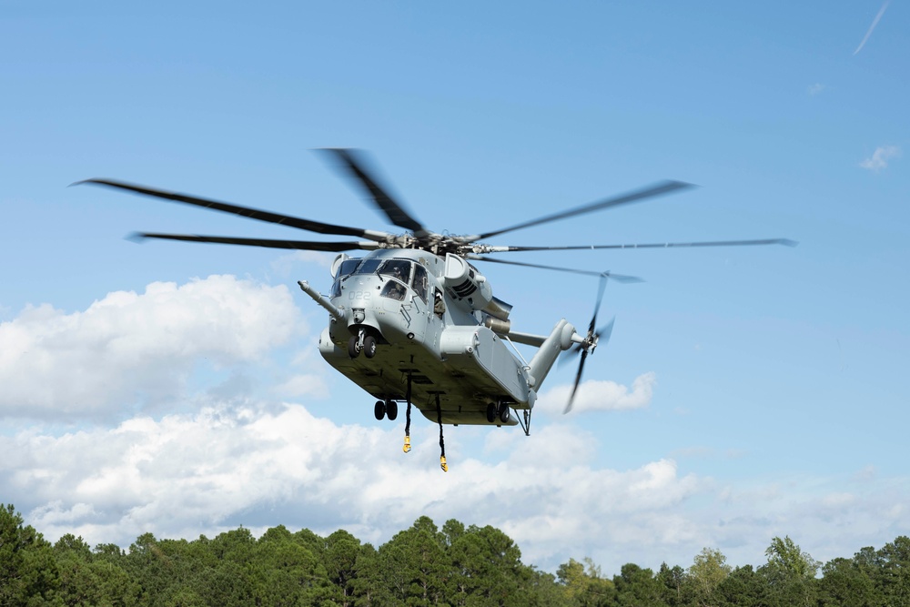 U.S. Marines with 2nd MAW and 2nd MLG conduct HST operations during UNITAS 2025
