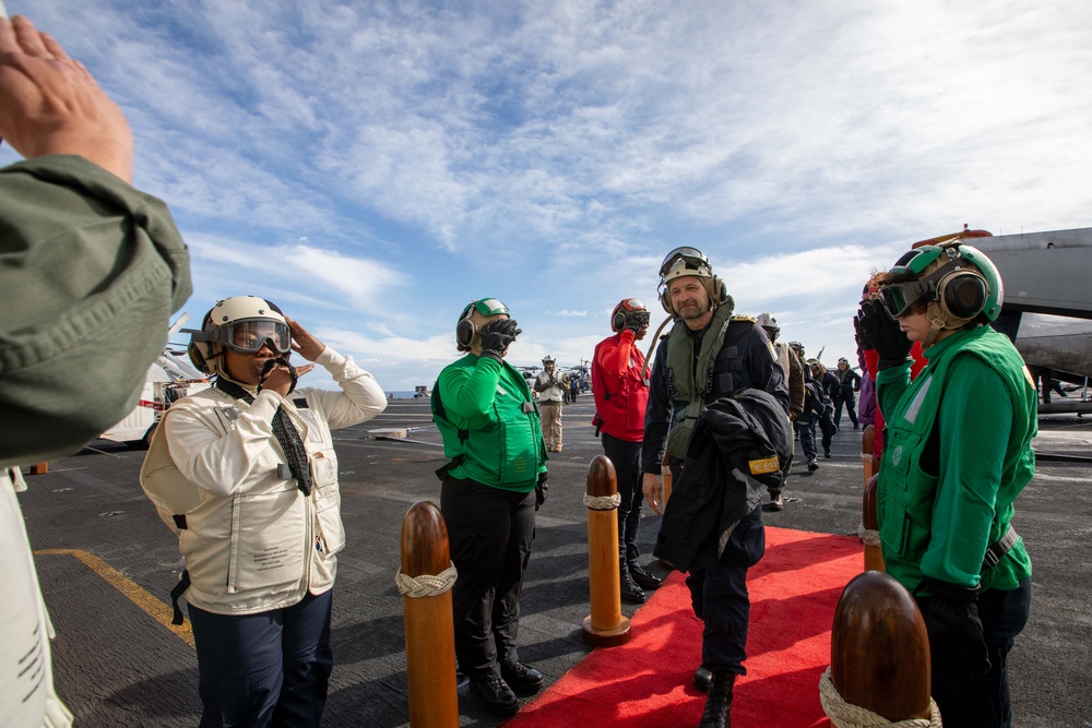 Chief of Naval Staff, Royal Norwegian Navy, Visits USS Gerald R. Ford (CVN 78)