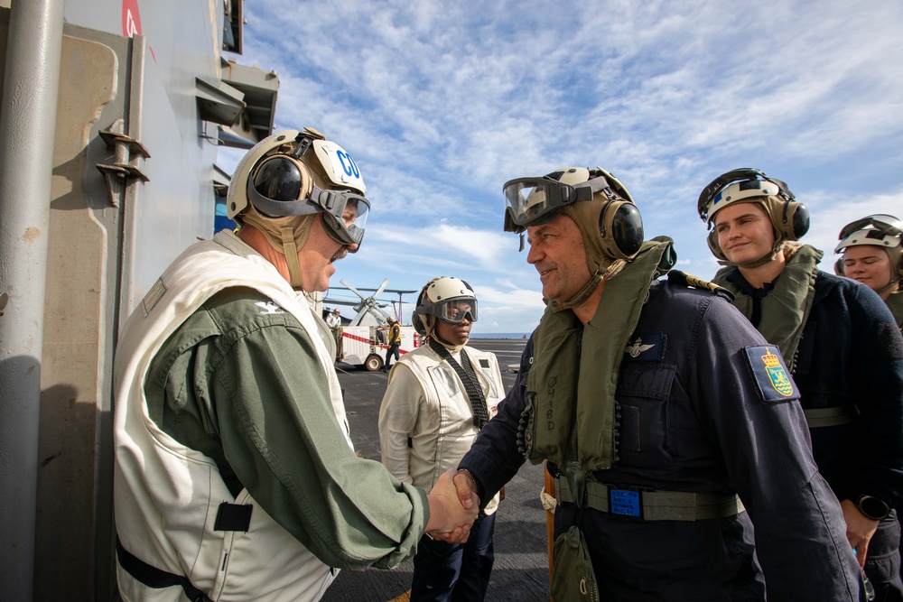 Chief of Naval Staff, Royal Norwegian Navy, Visits USS Gerald R. Ford (CVN 78)