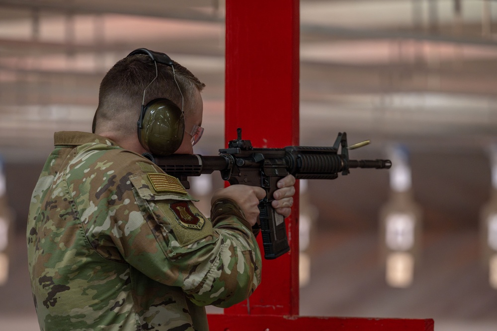 McConnell Airmen aim for excellence in M4 shooting competition