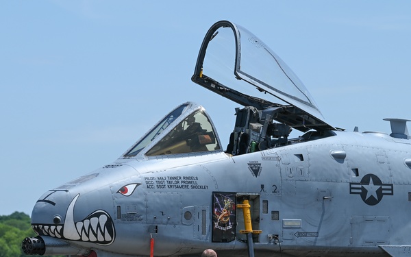 A-10s Visit Truax Field