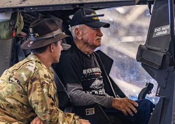 1-17th Air Cavalry Squadron (ACS) leaders host local Vietnam War veteran and family