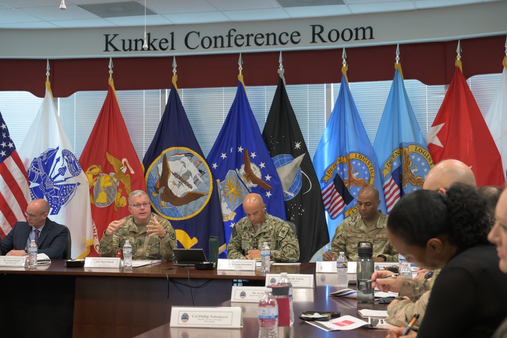 DLA director, senior enlisted leader visit DLA Energy
