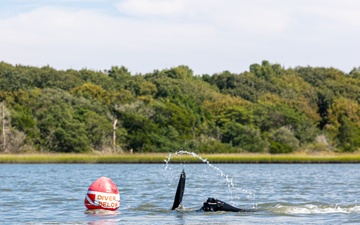 UNITAS 2025: Multinational forces conduct dive operations together