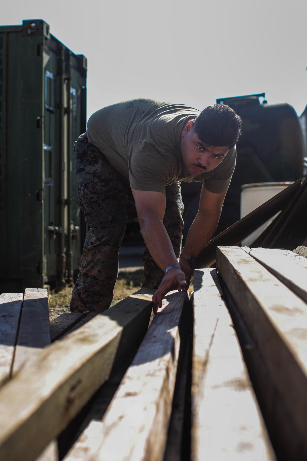 13th Marine Expeditionary Unit conducts Facilities Freeze Week
