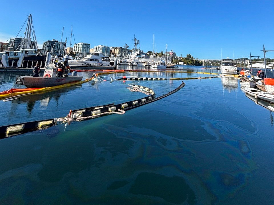 Unified Command Established in Response to Tug Sinking in Bremerton Marina
