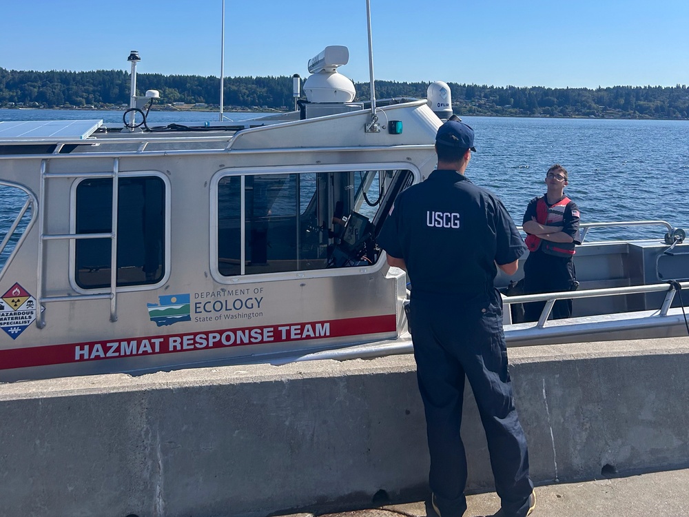 Unified Command Established in Response to Tug Sinking in Bremerton Marina
