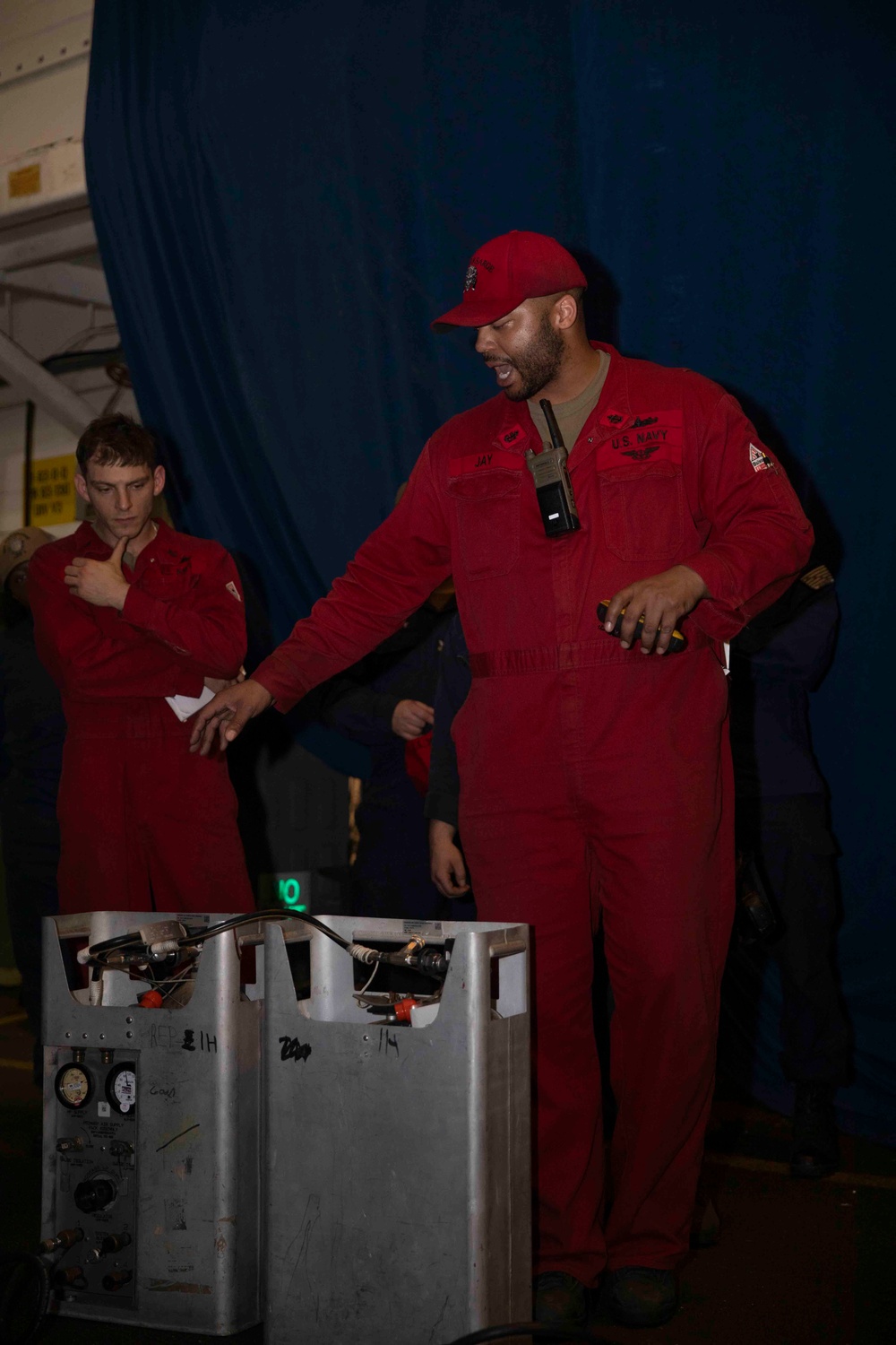Kearsarge Sailors Conduct Damage Control Training