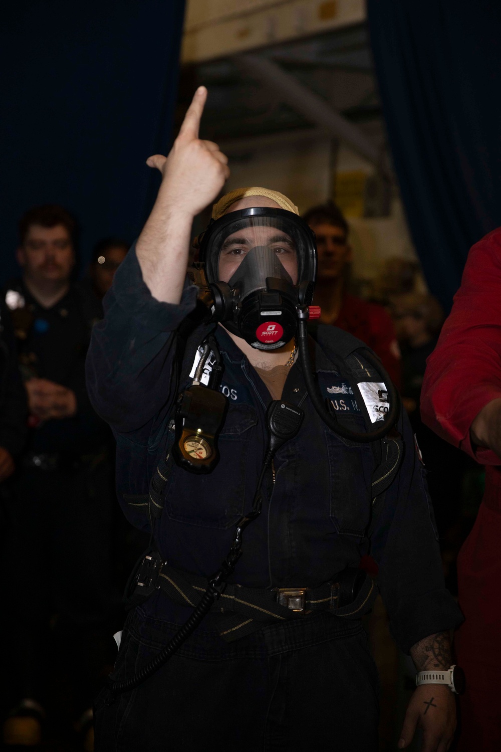 Kearsarge Sailors Conduct Damage Control Training
