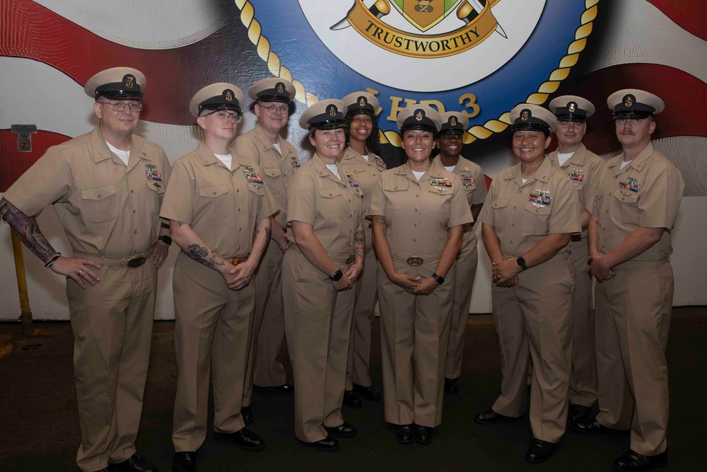 Kearsarge Holds Senior Chief Pinning Ceremony
