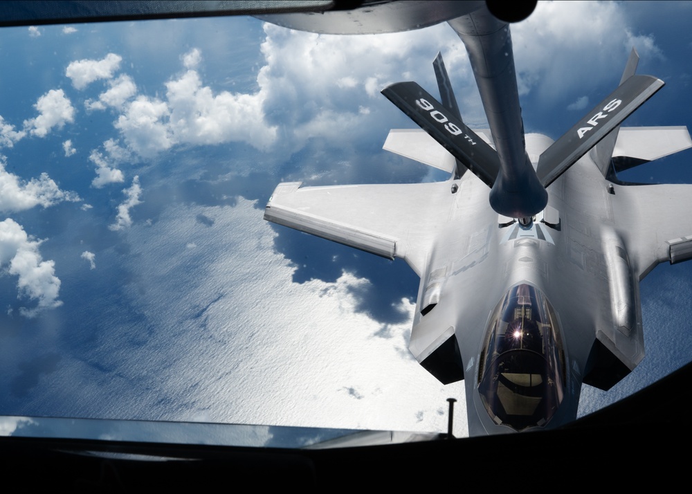 Kadena’s KC-135s fuel Freedom Edge 25