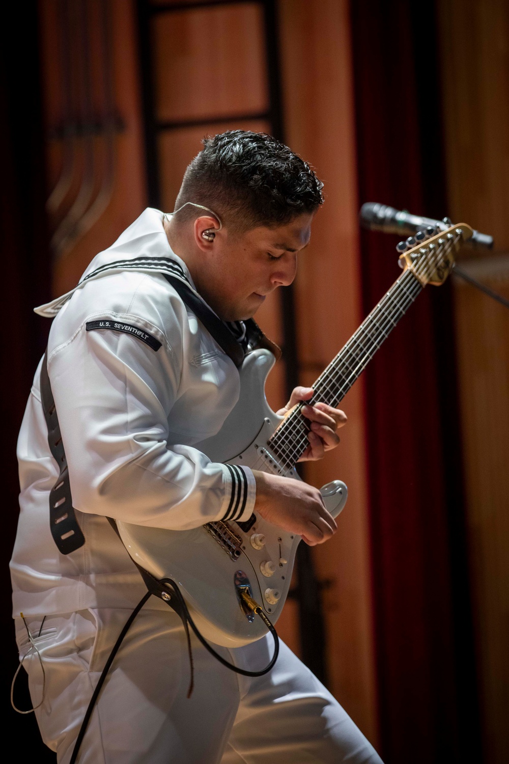 U.S. 7th Fleet band performs at Seoul Jeongmun School