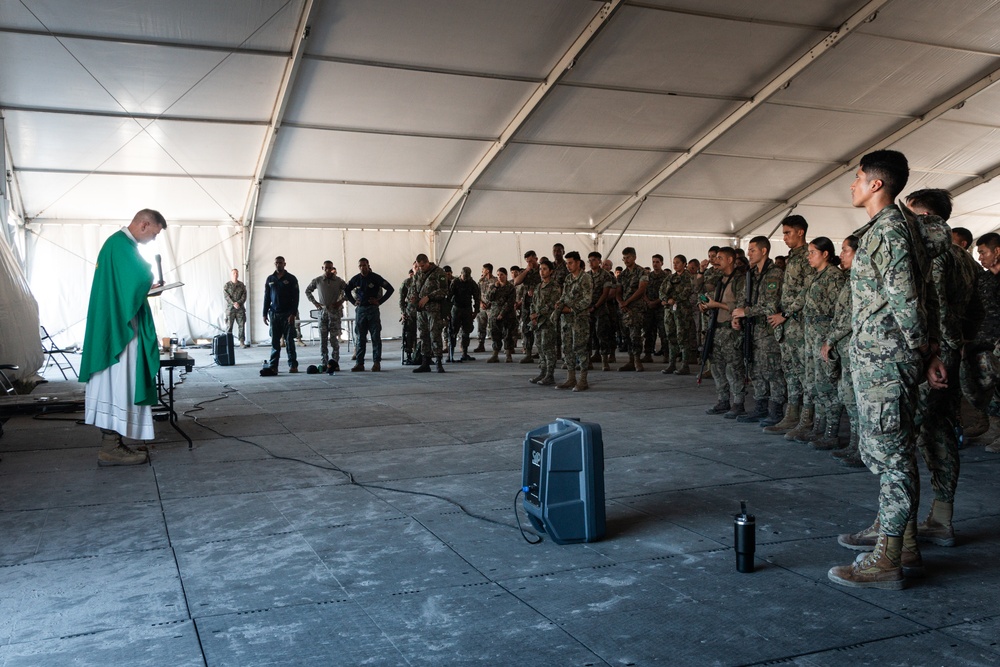 UNITAS 2025: Multinational forces attend a religious service