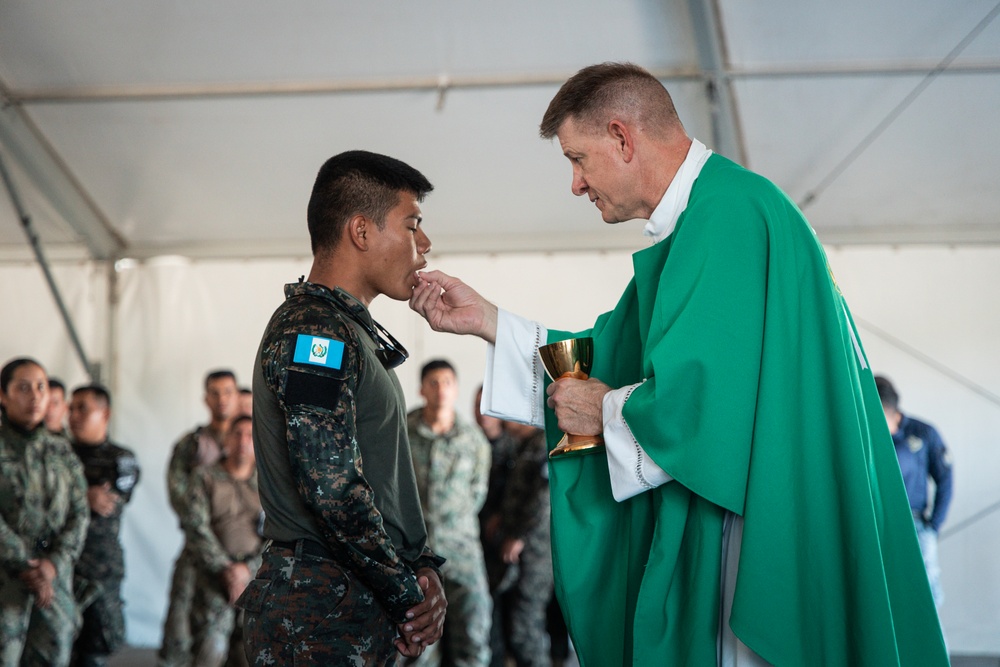 UNITAS 2025: Multinational forces attend a religious service