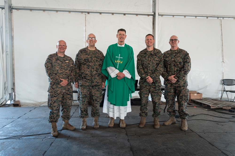 UNITAS 2025: Multinational forces attend a religious service