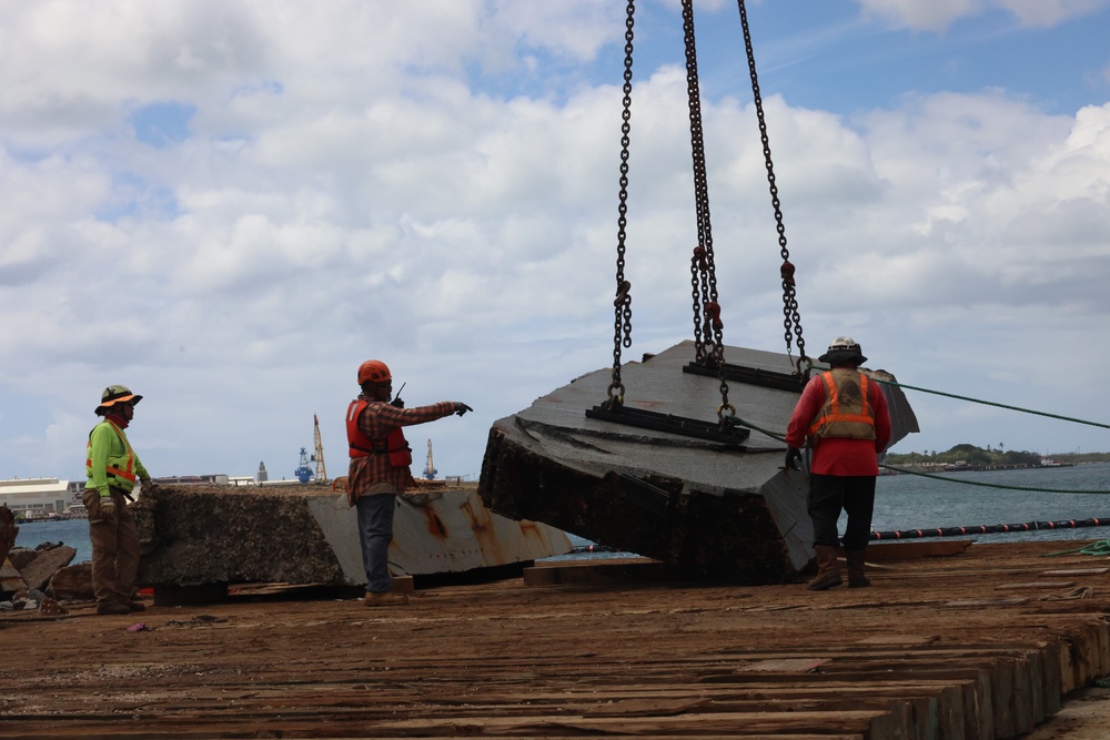 U.S. Navy continues to remove USS Arizona mooring platform concrete