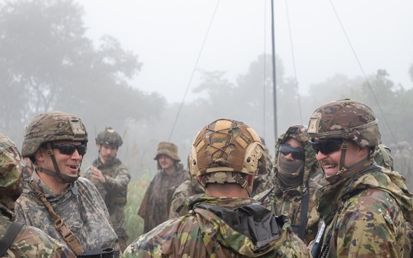OS25 Multilateral squad maneuver training