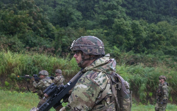 OS25 Multilateral squad maneuver training