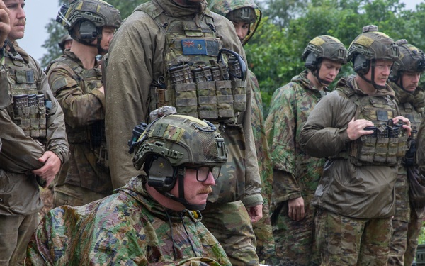 OS25 Multilateral squad maneuver training